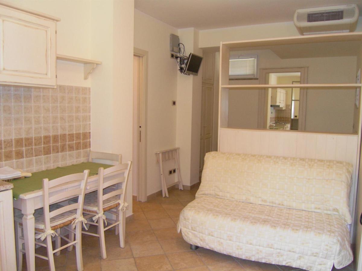 Residence Panama Alassio Phòng bức ảnh